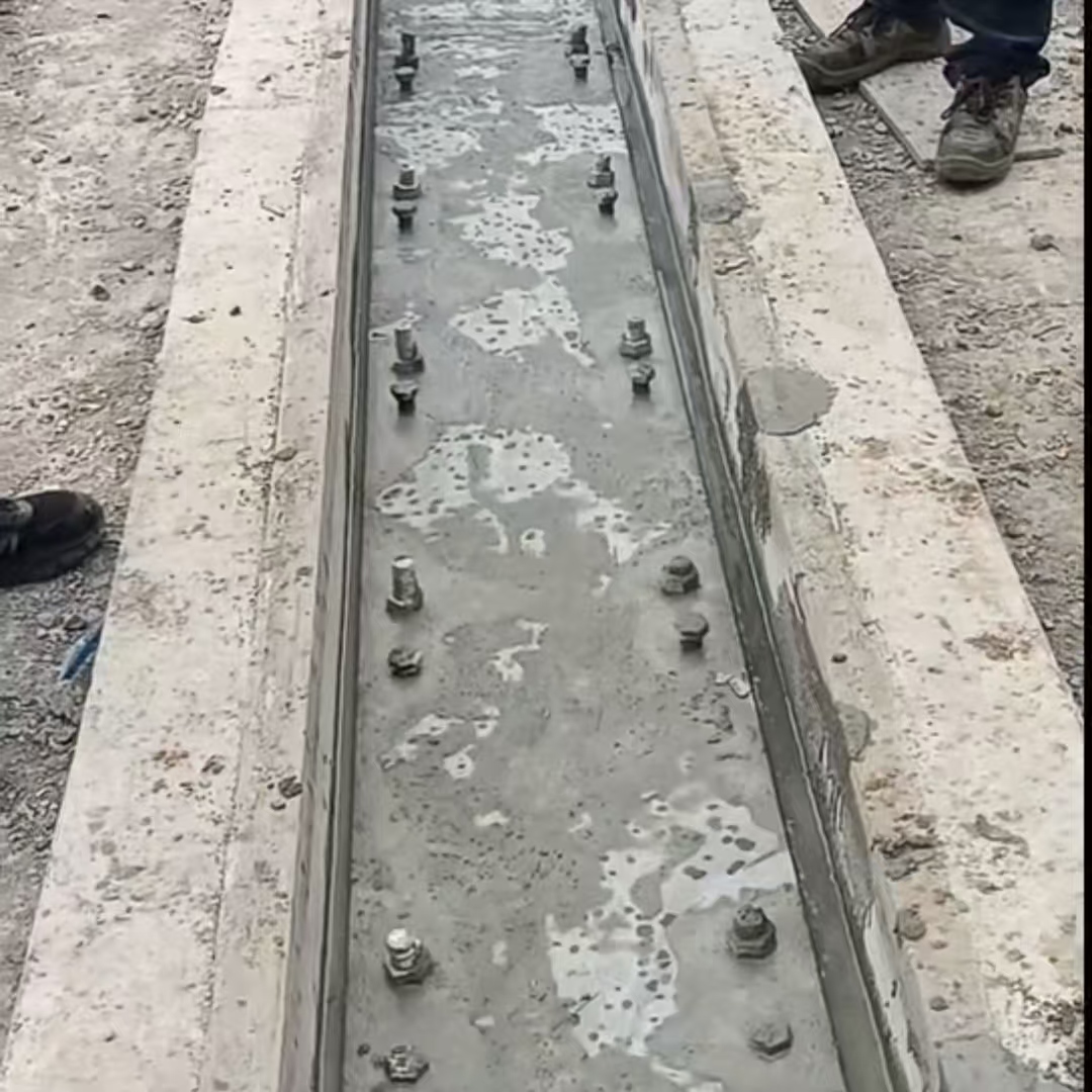 灌南港口码头起重机龙门吊重型机械设备稳固用早强快凝轨道胶泥